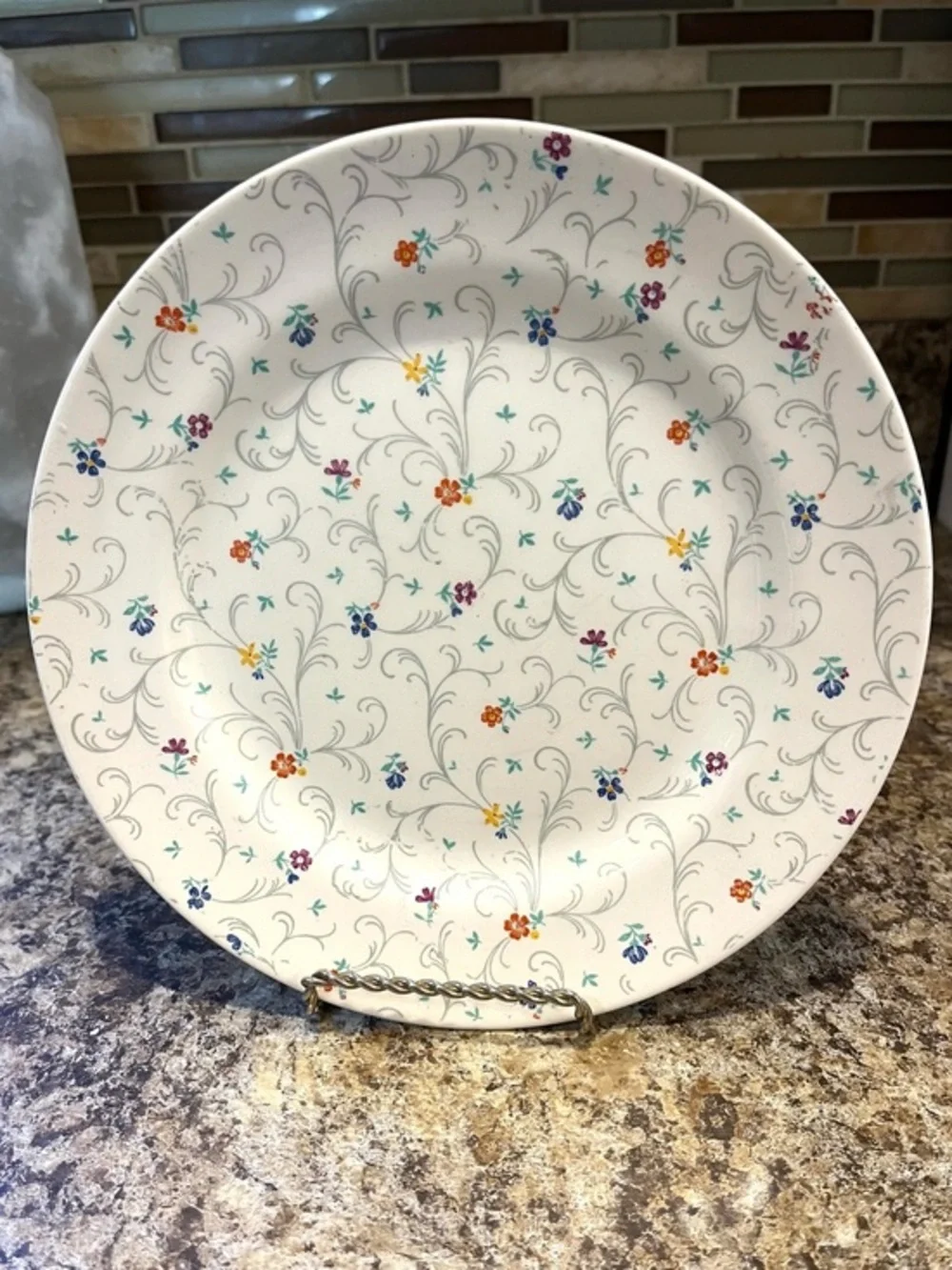 Vintage Simpsons Ambassador Ware Floral Spray 8” Plate Made in England